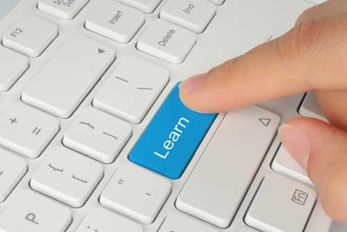 How HR departments are using social media for onboarding
